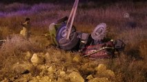 ŞANLIURFA - Traktör şarampole devrildi: 1 ölü, 1 yaralı