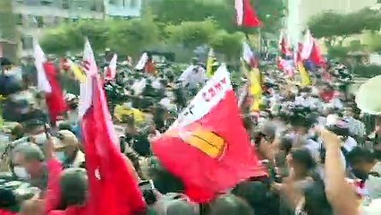 Castillo lidera intenções de voto