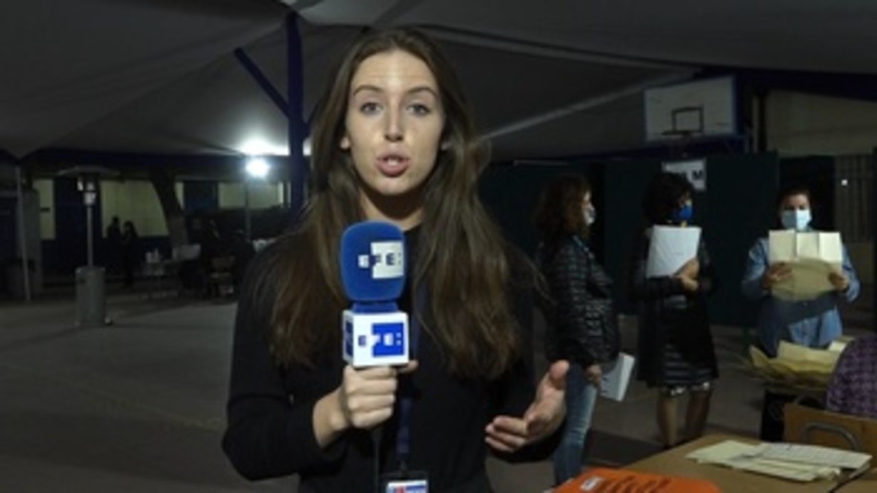 Informe a cámara: Chile comienza el conteo de votos en históricos comicios constituyentes