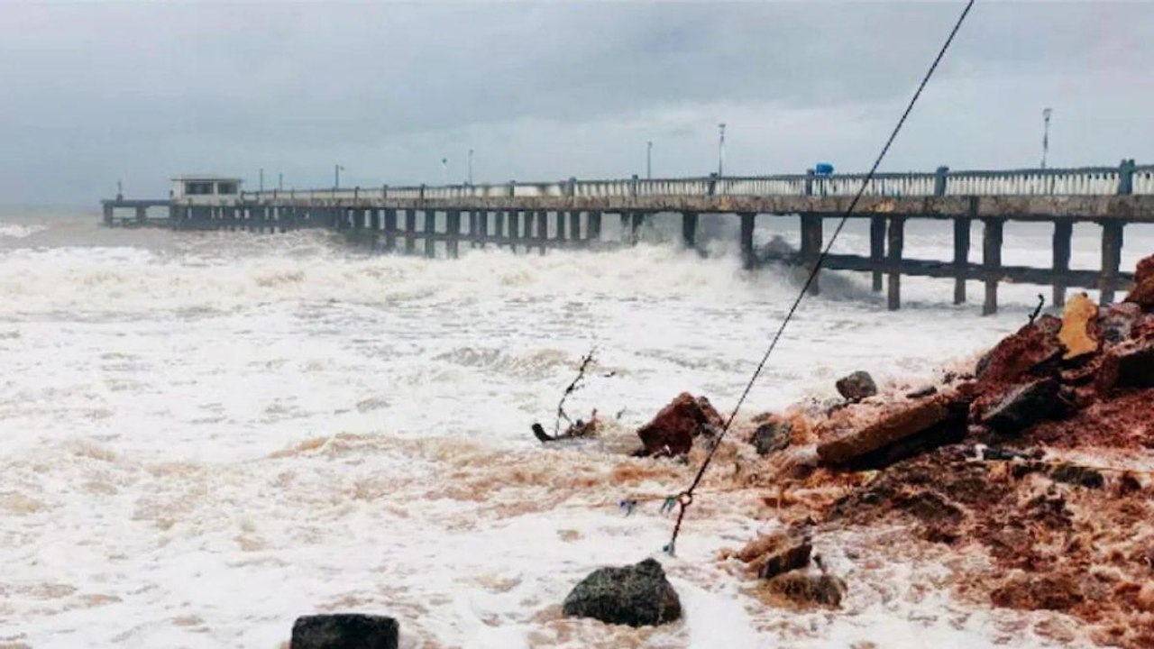 Cyclone Tauktae to cause heavy rain in Mumbai, alert issued