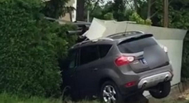 Vedelago (TV) - Auto a metano finisce fuoristrada: prelevato gas dai Vigili del Fuoco (17.05.21)