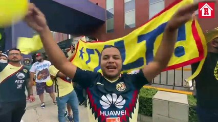 Tremenda fiesta de la afición de América en el hotel de concentración