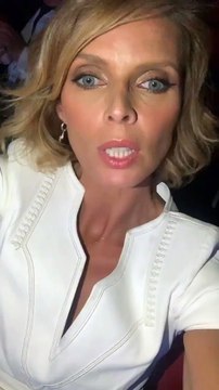 Sylvie Tellier réagit en story Instagram à l'élimination de la France au concours de Miss Univers, où Amandine Petit a fini à la 21e position.