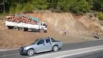 O kamyon oradan geçer mi be kardeşim!