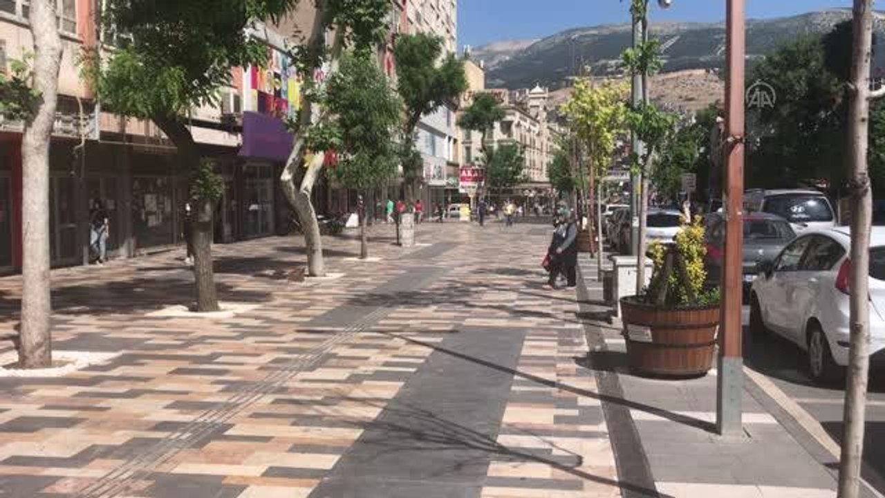KAHRAMANMARAŞ - "Tam kapanma" sona erdi, "kademeli normalleşme" başladı
