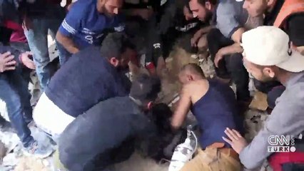 Anne ve kardeşlerini kaybeden Suzi böyle kurtarıldı