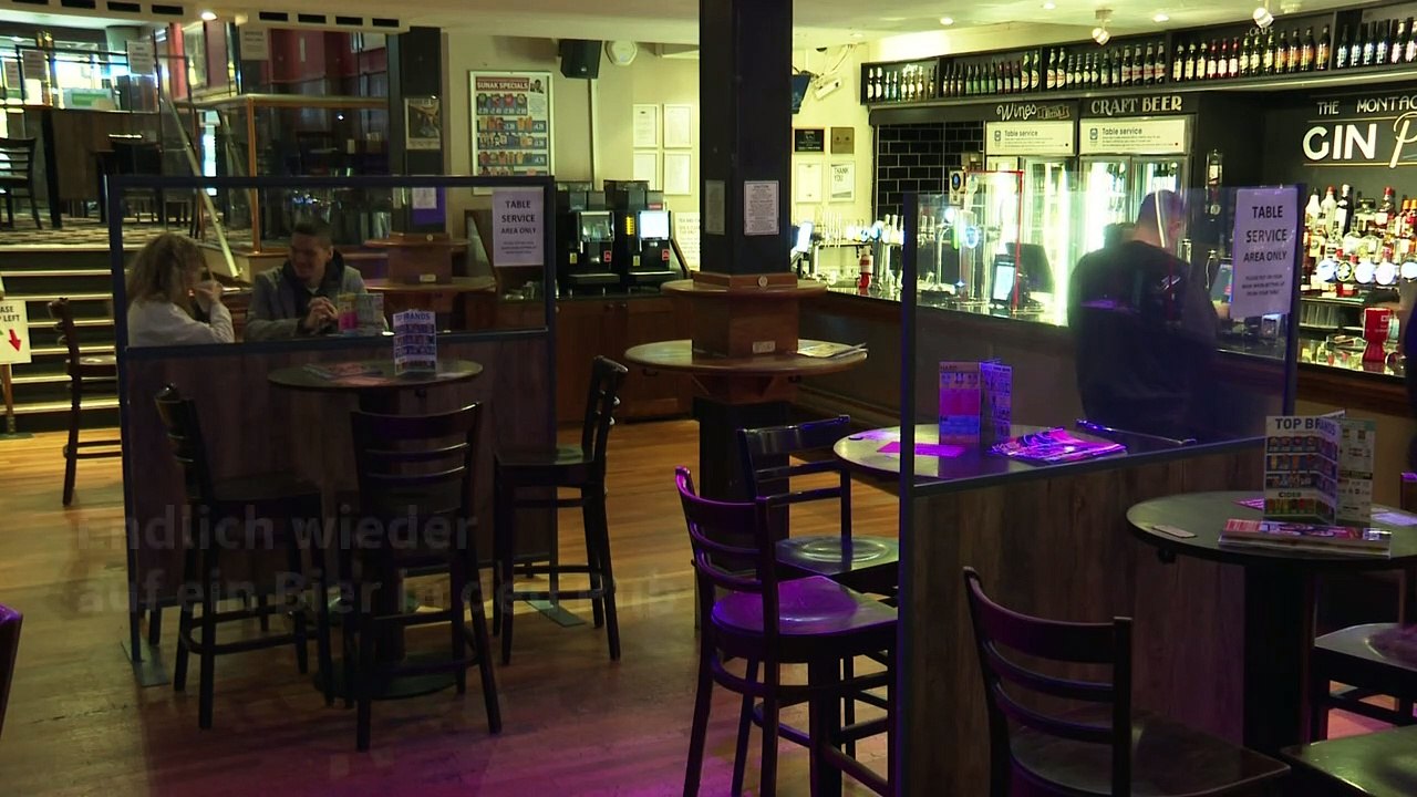 Pubs in Großbritannien machen Gasträume wieder auf