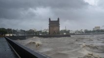 Cyclone to hit Gujarat-Mumbai, heavy rain and gusts in city