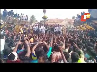 Watch - Gross Violation Of COVID Guidelines During Movie Promotion