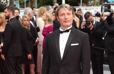 Mads Mikkelsen n'a aucune envie de tourner dans le remake de Druk