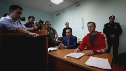 Posponen vista judicial para declarar "extremistas" organizaciones de Navalni