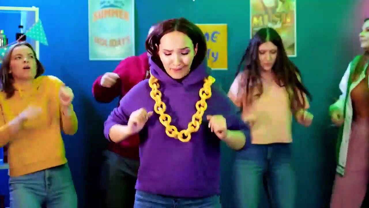 How To Sneak Snacks Everywhere || 19 Weird Ways To Sneak Candies And Other Sweets 