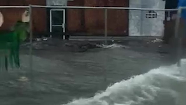 Heavy rain brings flash floods to Louisiana