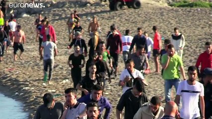 شاهد: ارتفاع عدد الواصلين إلى جيب سبتة الإسباني في يوم واحد إلى 5 آلاف مهاجر