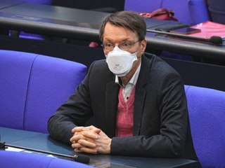 Lauterbach: "Weltweit ist erst der Beginn der Pandemie überwunden"