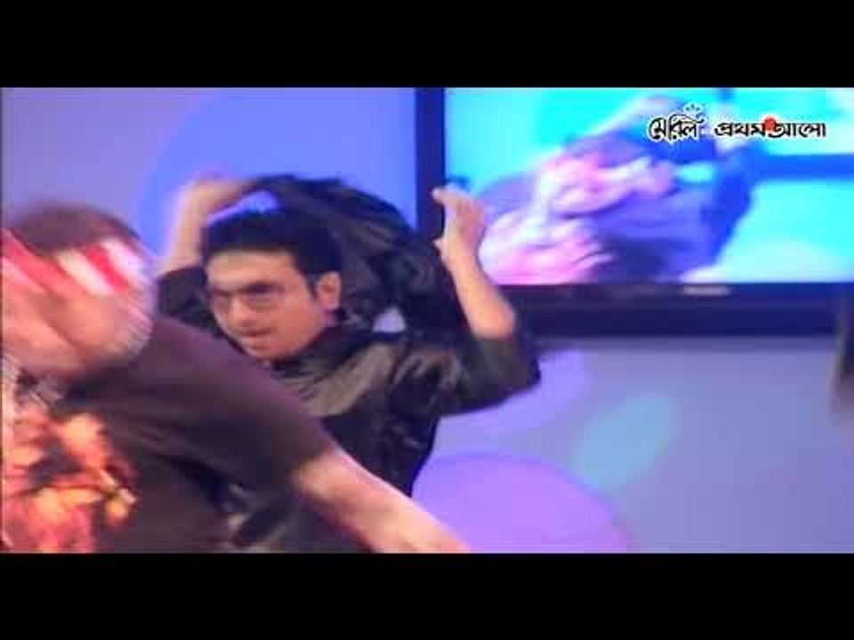 এ কেমন ইভটিজিং ? যেমন কর্ম  তেমন ফল । Prtohom Alo Entertainment