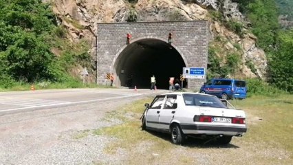 Tünelde 2 otomobil çarpıştı: 1 ölü, 7 yaralı