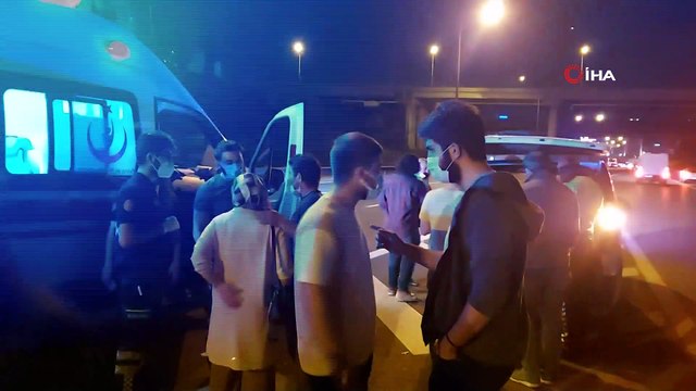 Ataşehir TEM bağlantı yolunda 3 araç zincirleme kaza yaptı