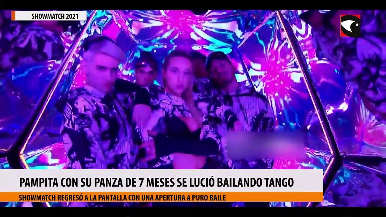 Pampita con su panza de 7 meses se lució bailando tango