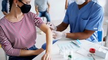 Many experts say to keep masks on as pushback to CDC guidance intensifies | OnTrending News