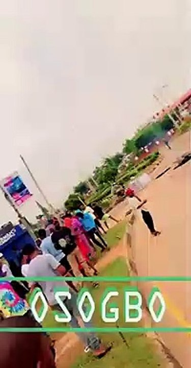 Youth stage protest in Osogbo accuse EFCC offic...