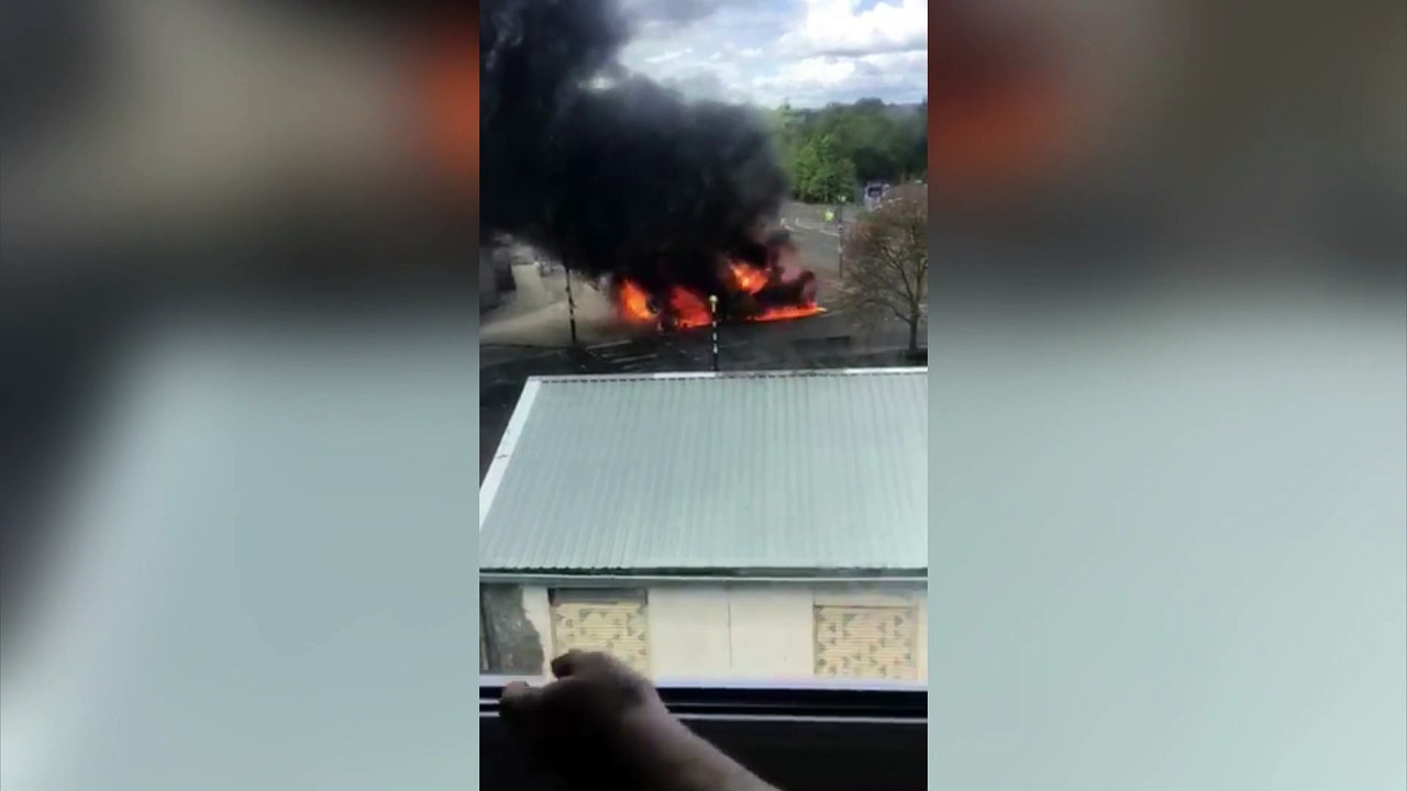 Emergency services tackle Edinburgh lorry fire in Wester Hailes