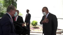 ANKARA - Dışişleri Bakanı Çavuşoğlu, Pakistan Dışişleri Bakanı Kureyşi ile öğle yemeğinde bir araya geldi