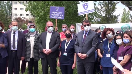 SİVAS - Salgınla mücadelenin kahramanlarından hemşireler için 'hatıra ormanı' oluşturuldu