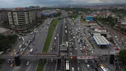 İstanbul'da akşam trafiğinde yoğunluk yaşanıyor