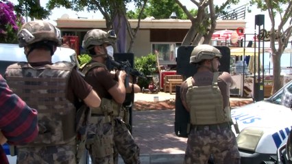 Antalya’da hareketli dakikalar... Tahliye kararına karşı çıkan kafeterya işletmecisi intihar girişiminde bulundu