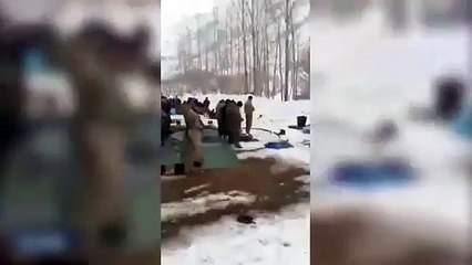 Mehmetçik üzerinde de olsa namazını kıldı