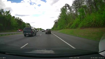 Guy Stops on I-95 for a Quick Bathroom Break