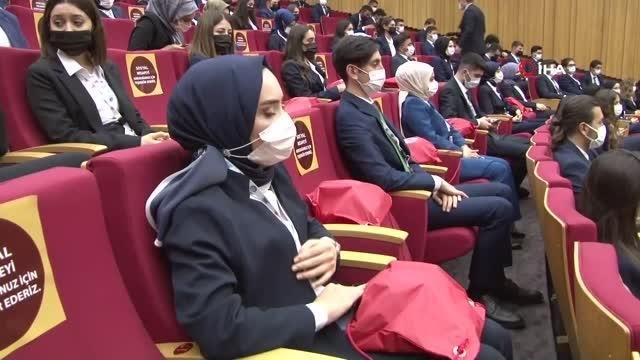 TBMM Başkanı Mustafa Şentop 81 ilden gelen gençlerle buluştu