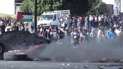 Batı Şeria'nın Nablus ve Tulkerm kentlerinde Gazze'ye destek gösterisi düzenlendi