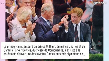Le prince Charles rancunier ? Il remplace des photos de Harry par celles de William