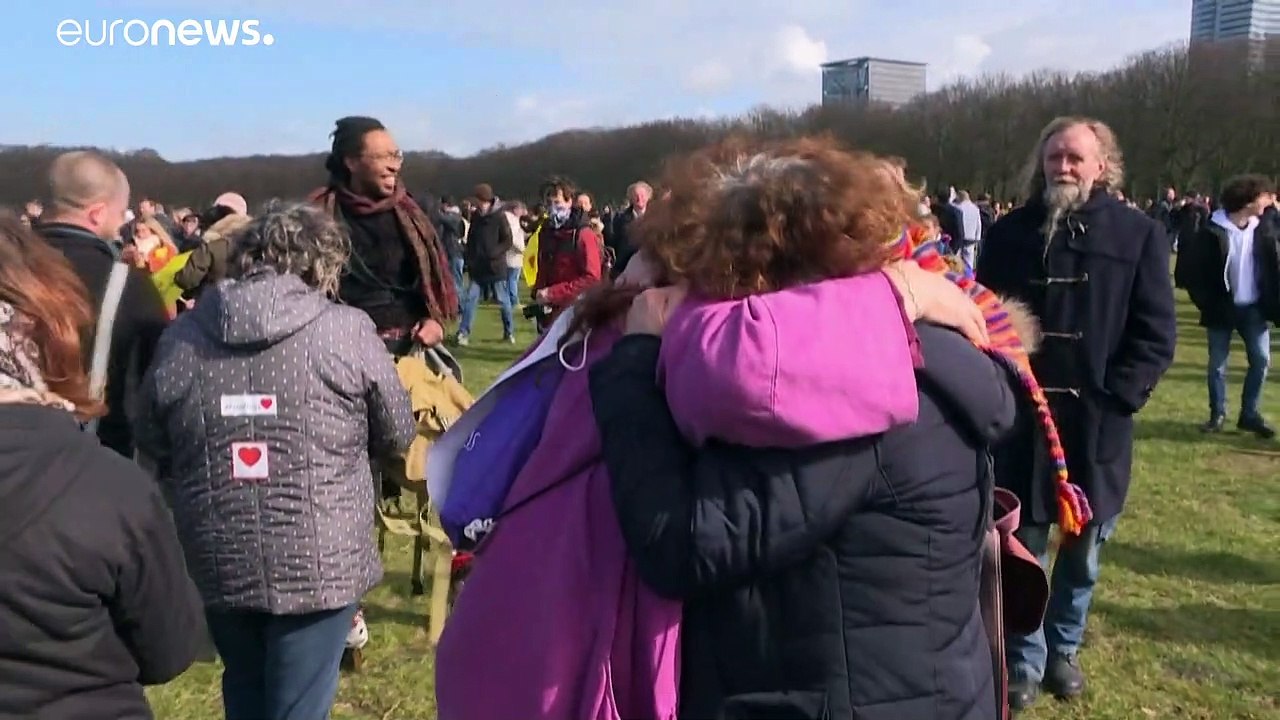 Teorias da conspiração e negacionistas da Covid-19 na Europa