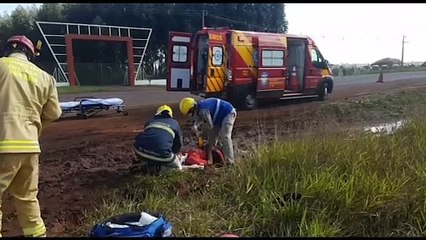 Colisão entre moto e caminhão resulta em duas vítimas na rodovia BR-369