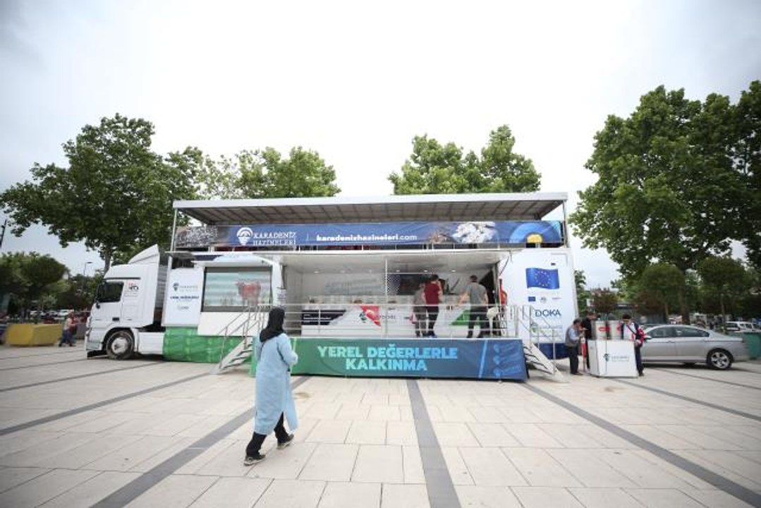 Doğu Karadeniz Kalkınma Ajansının "Karadeniz hazineleri" tırı Sakarya'ya geldi