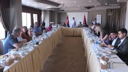 Doğu Perinçek, basın mensuplarıyla buluştu