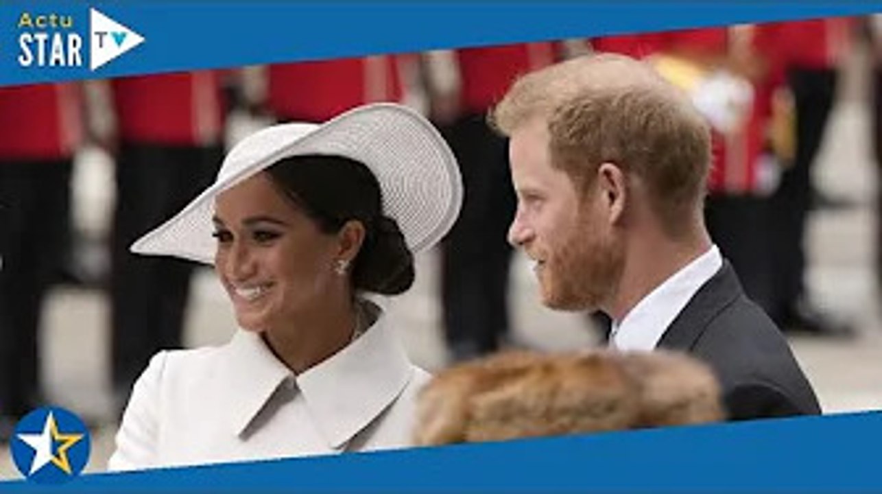 Meghan Markle sublime à la messe du Jubilé : cette robe-manteau crème très classe pour retrouver la