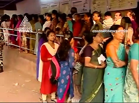 ആരാണ് ശരിക്കും മുഖം മറച്ച് നടക്കേണ്ടത്?  കവർ സ്റ്റോറി