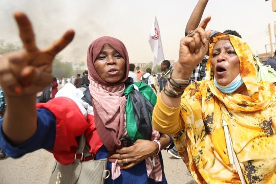 Sudan'da 3 Haziran olayları nın yıl dönümünde protestolar düzenlendi