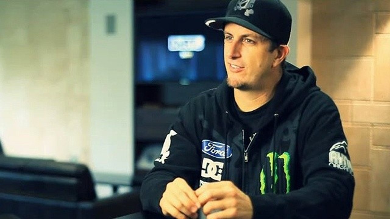 DiRT 3 - Ken Block über Gymkhana