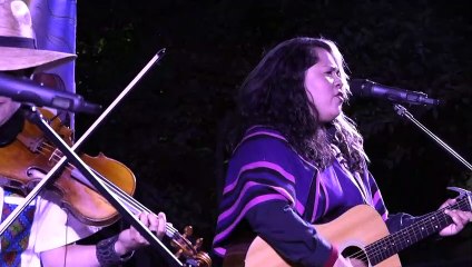 Entre cultura narco y denuncia social, el corrido mexicano gana espacio