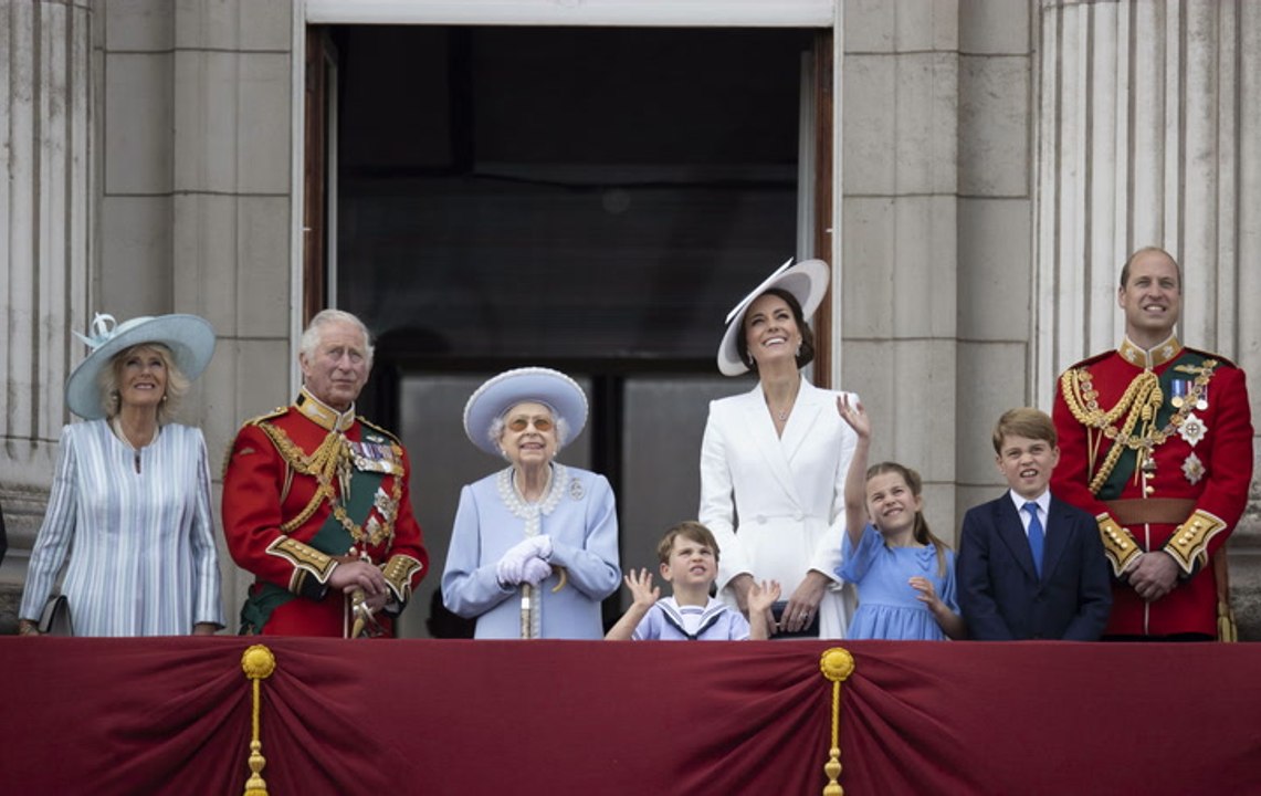 Lippenleser enthüllt! Das haben die Royals auf dem Balkon gesprochen