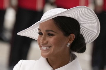Erste Bilder von Herzogin Meghan: So strahlt sie in der Kirche