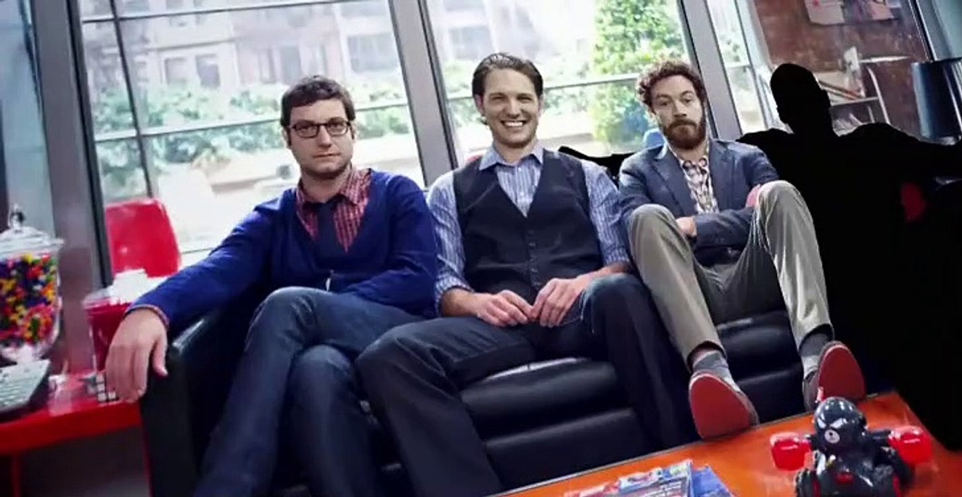 Men at Work S01 E08