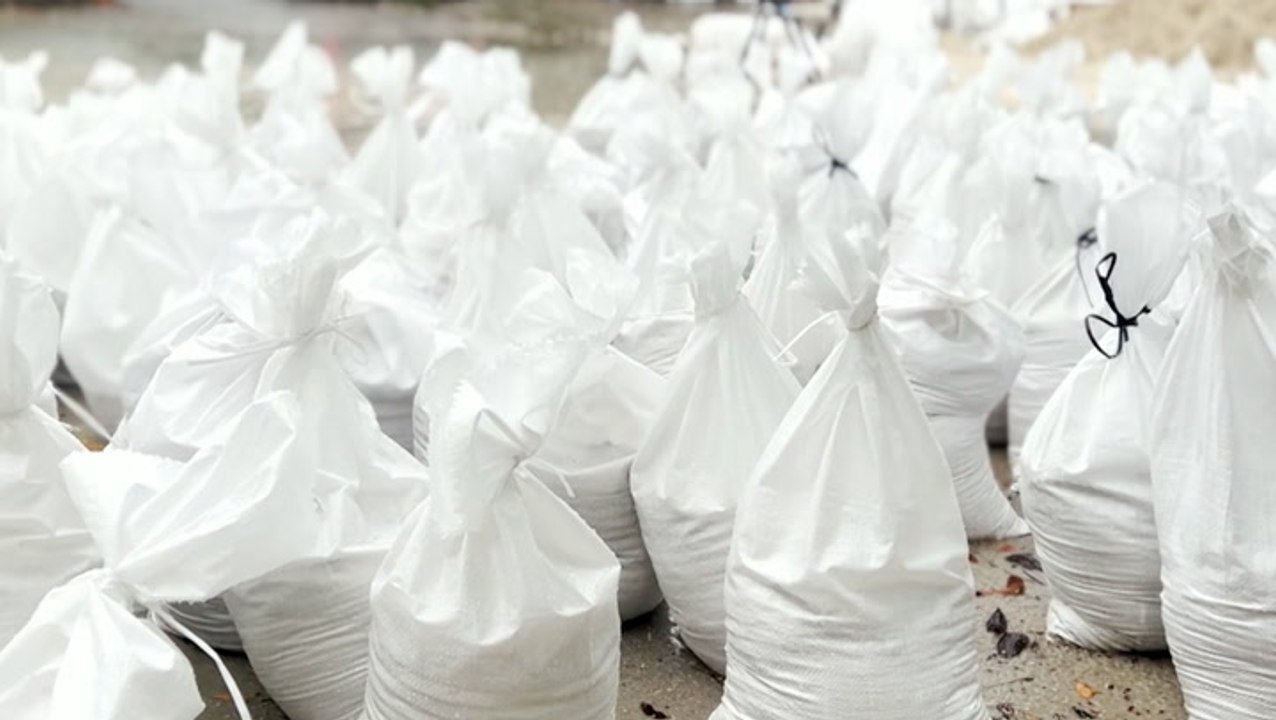 Businesses brace for flooding