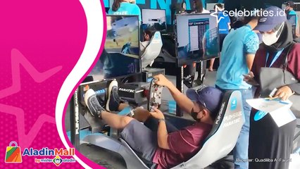 Para Penonton Formula E Rasakan Sensasi Balapan di Atas Sirkuit Ancol