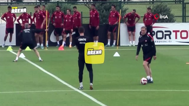 Stefan Kuntz, Serdar Dursun’un penaltı atışını taklit etti